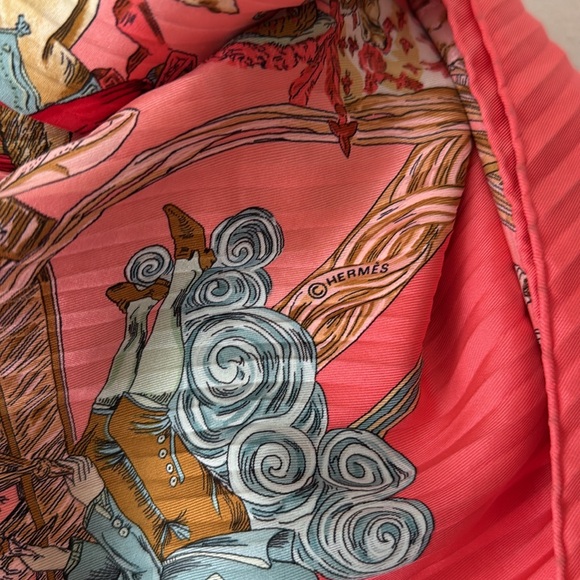 Hermes Pink and Blue Au Fil de la Soie  90 cm 100% silk Scarf - Picture 4 of 6
